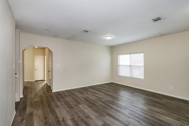 Building Photo - 2723 Durham Chase Ln