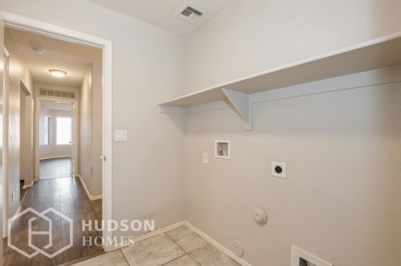 Building Photo - NOW AVAILABLE! - 3718 W Nancy Lane, Phoeni...