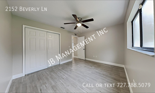 Building Photo - 2152 Beverly Ln