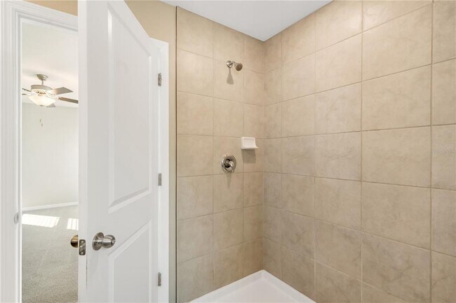 Building Photo - 7028 Samuel Ivy Dr