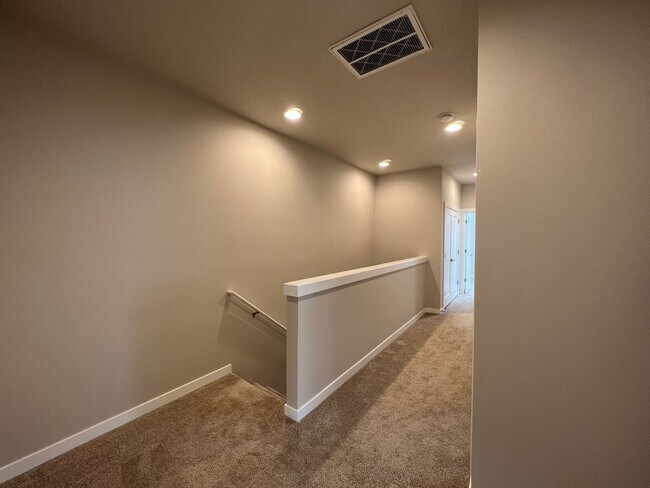 Building Photo - REMAINDER of August Rent FREE - PRISTINE T...