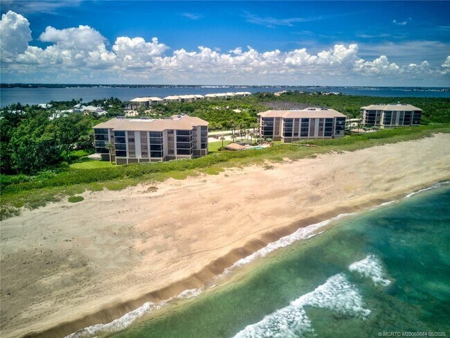 Building Photo - 2491 NE Ocean Blvd