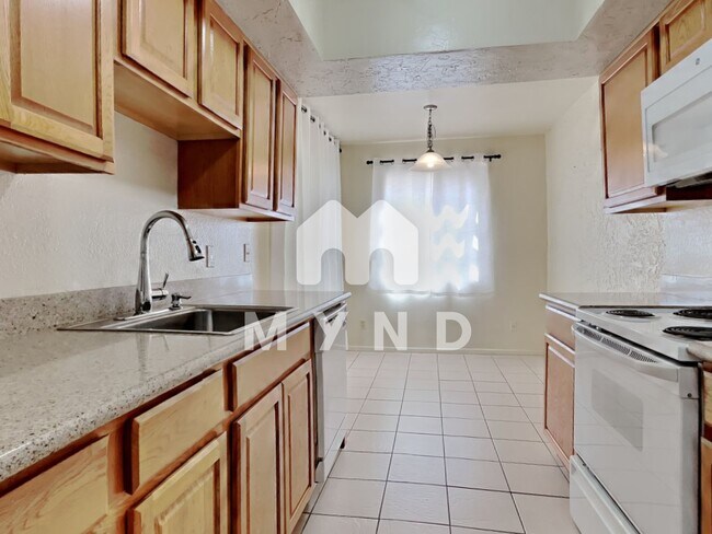 Building Photo - 5100 N Miller Rd Apt 23