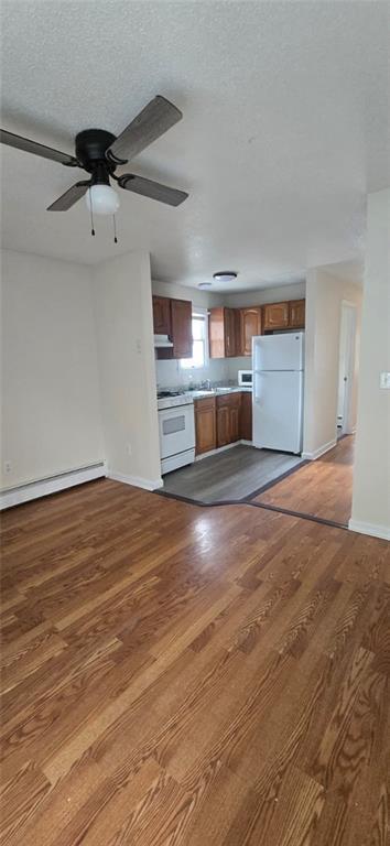 Building Photo - 104 Sisson St