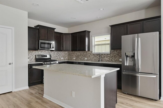 Building Photo - 6306 Daytona Dr