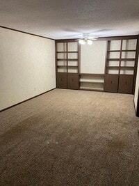 Building Photo - Greenglen