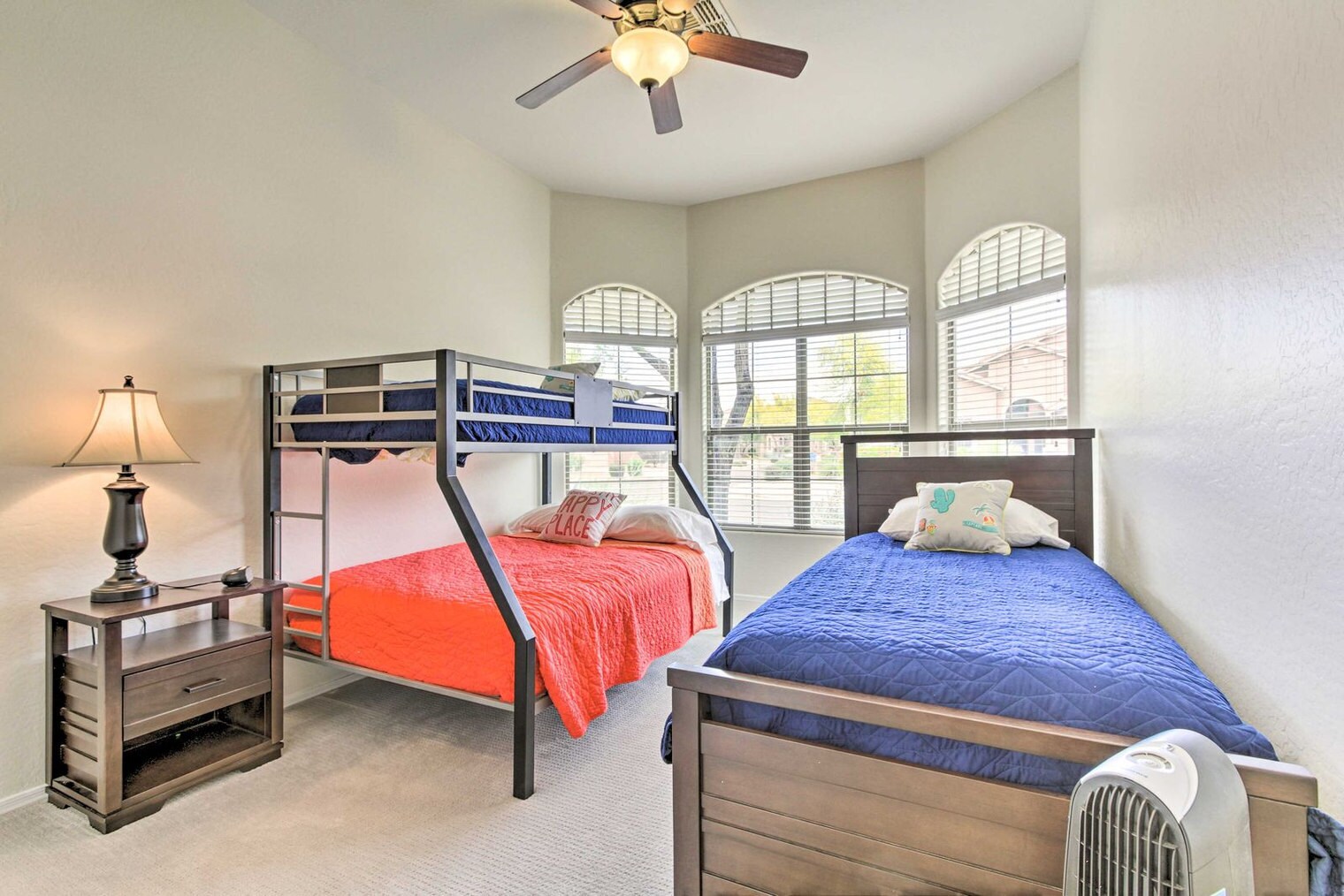 Building Photo - 3219 W Languid Ln
