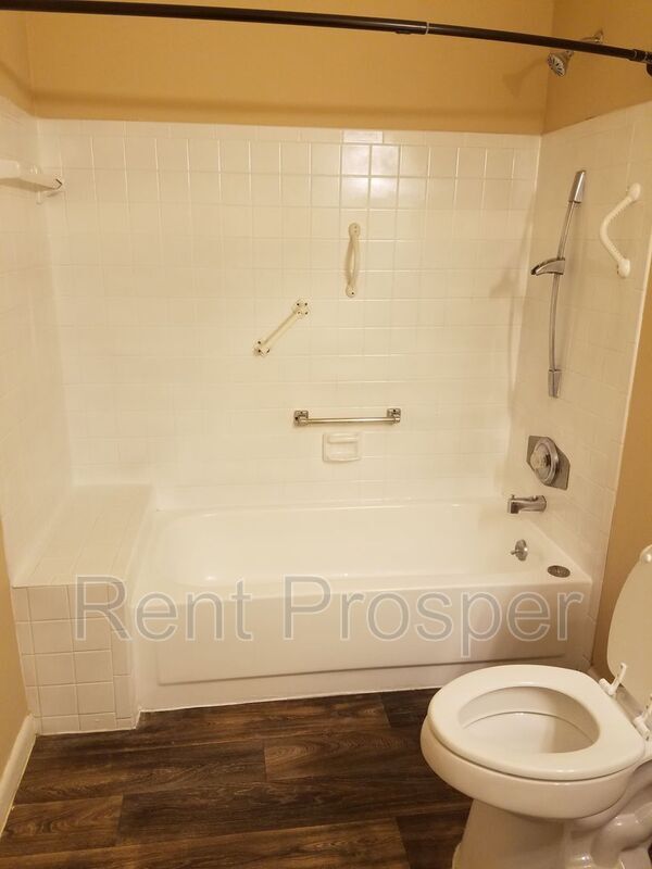 Building Photo - 3729 S Lake Orlando Pkwy