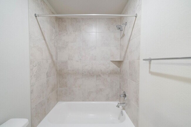 Building Photo - 8208 Cottage Rose Dr