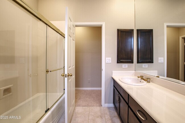 Building Photo - 11923 E Terra Dr