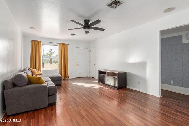 Building Photo - 2361 E Riviera Dr