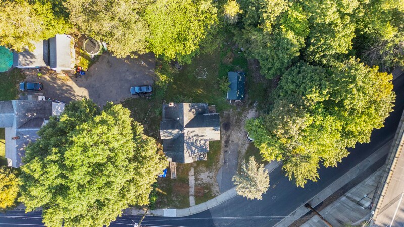 Building Photo - 59 Hill St