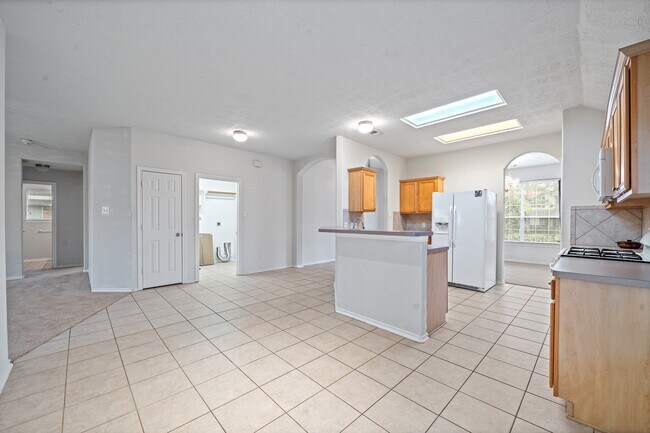 Building Photo - 6423 Bonnie Chase Ln