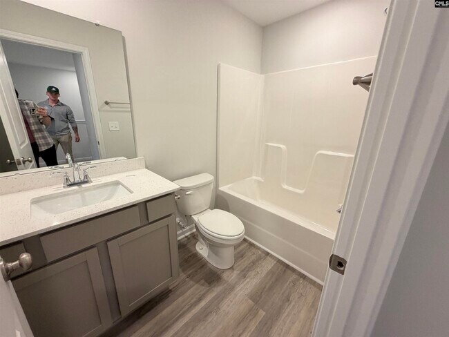 Building Photo - 2041 Armada Rd