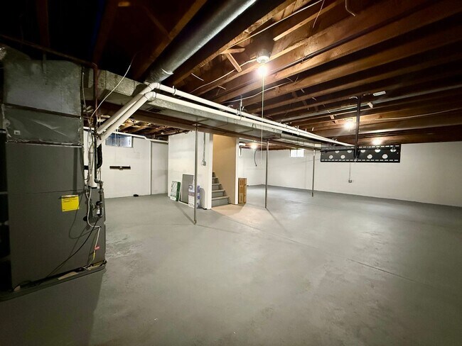 Building Photo - Two Bedroom Home in Muskegon