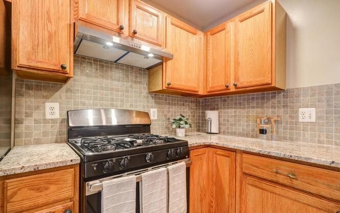 Building Photo - 20541 Golf Course Dr