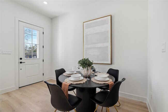 Building Photo - 6528 Weston St