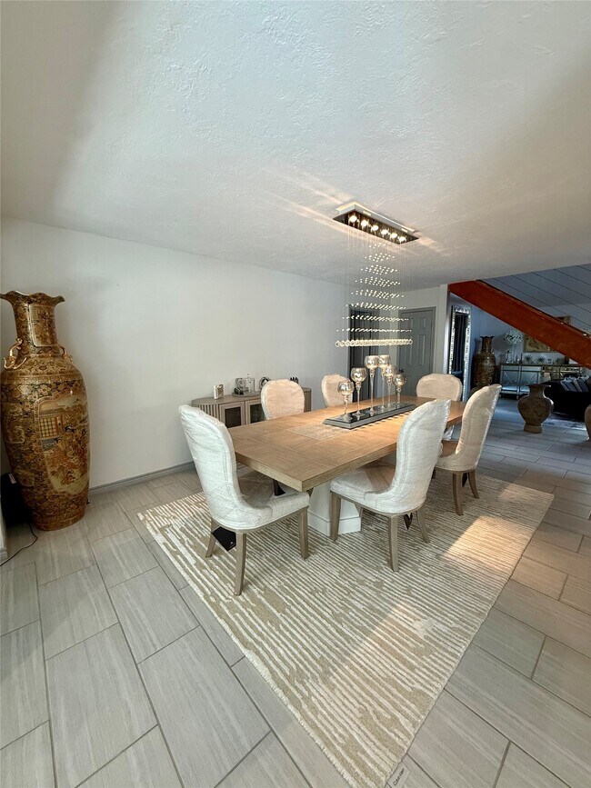 Building Photo - 3222 Freshmeadows Dr