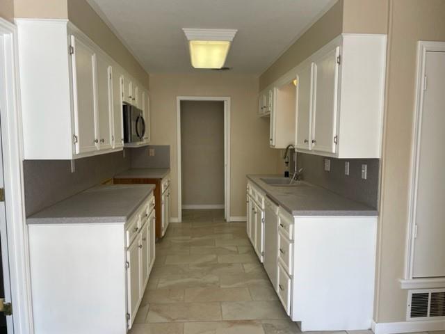 Building Photo - 3833 Rebecca Ln