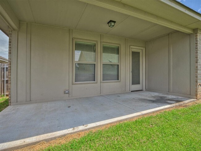 Building Photo - 17613 Nantucket Ave