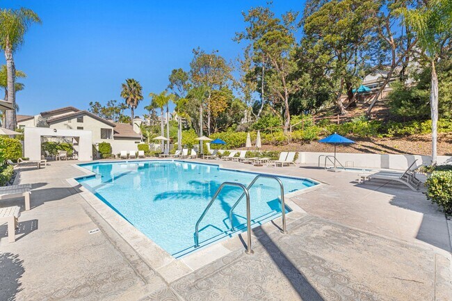 Building Photo - Private Back Yard with Expansive View of Tecolote Canyon!