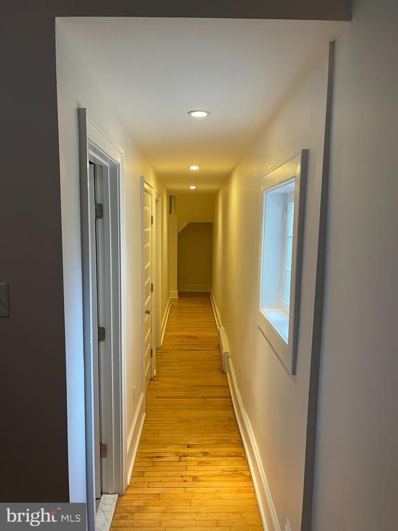 Building Photo - 324 S Juniper St