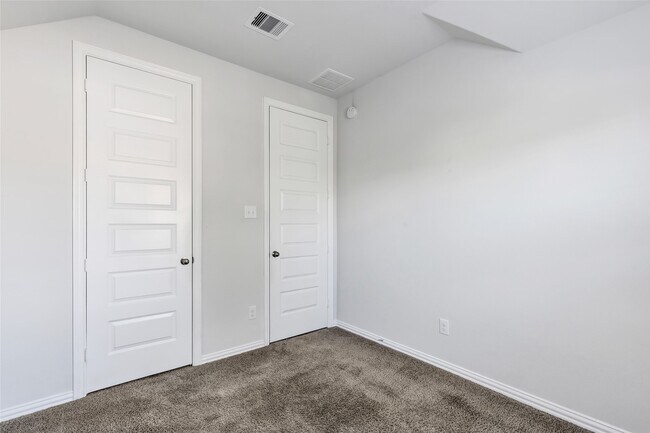 Building Photo - 15419 Kirkdell Bend Dr