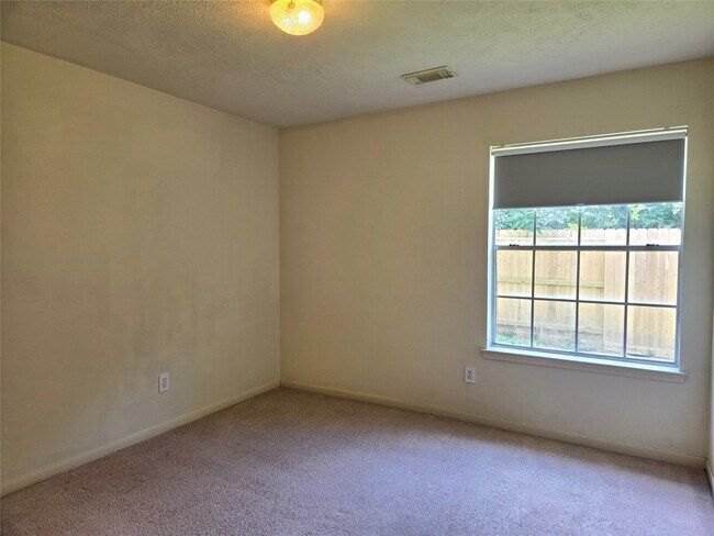 Building Photo - 4515 Oak Valley Dr