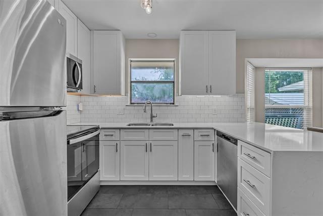 Building Photo - 6801 Penhurst Dr