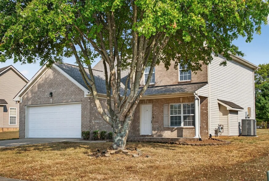 Front - 1036 Monticello Pl