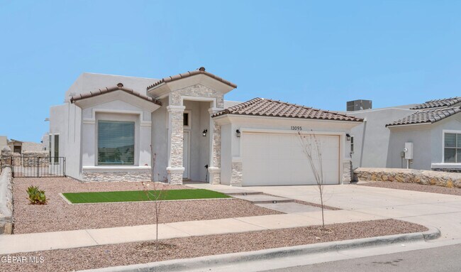 Building Photo - 13095 Emerald Hls Ave