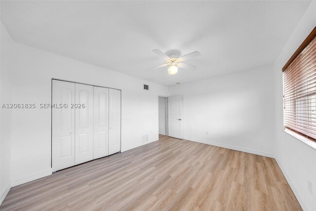 Building Photo - 7801 Hispanola Ave