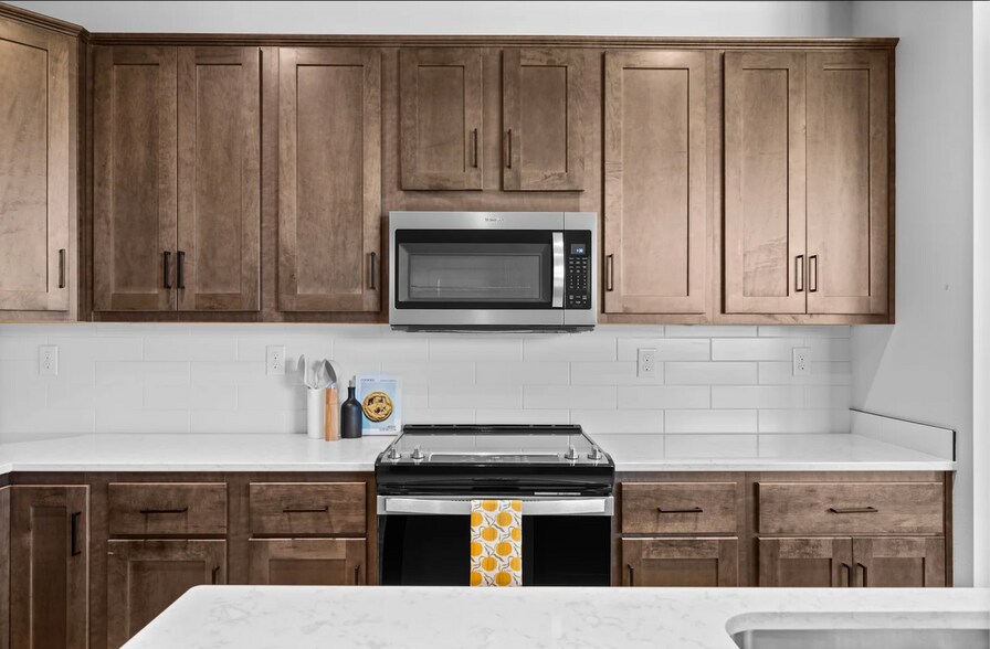 Building Photo - 3130 W Laux Dr