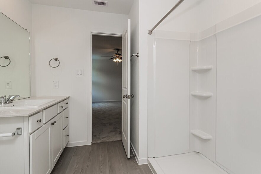 Building Photo - 1718 Lofty Cedar Ct