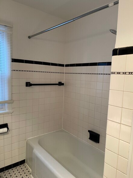 Building Photo - 4834 N 76th St