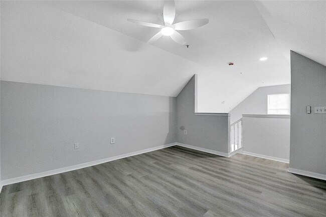 Building Photo - 6005 Westgate Dr