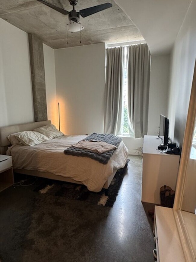 Building Photo - 1 bedroom in The ICON in the Gulch