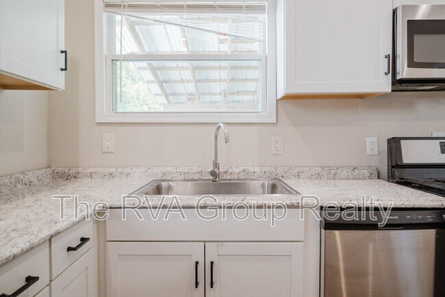 Building Photo - 1147 Farmer St