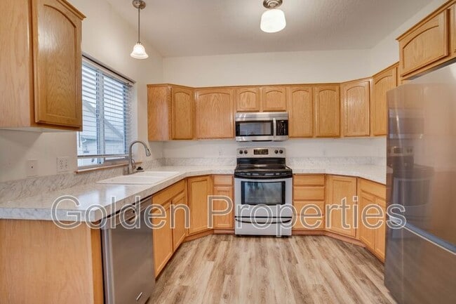 Building Photo - 503 Whitewater Ln