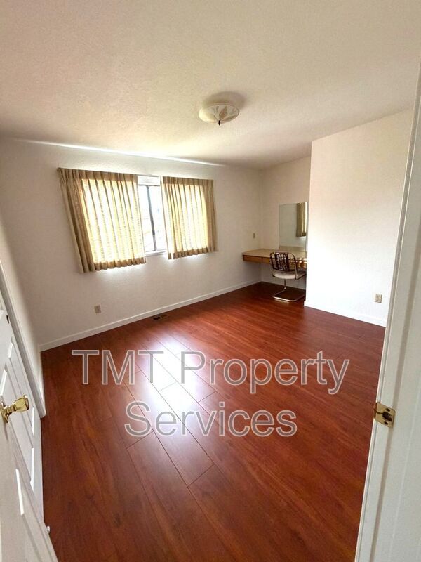 Building Photo - 2 Polvadera Ct