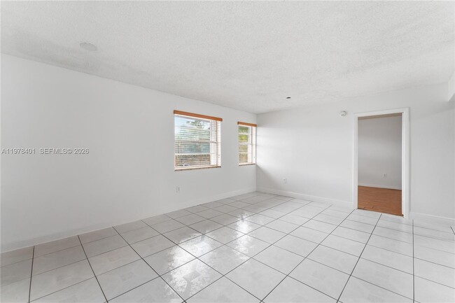 Building Photo - 6921 SW 129th Ave