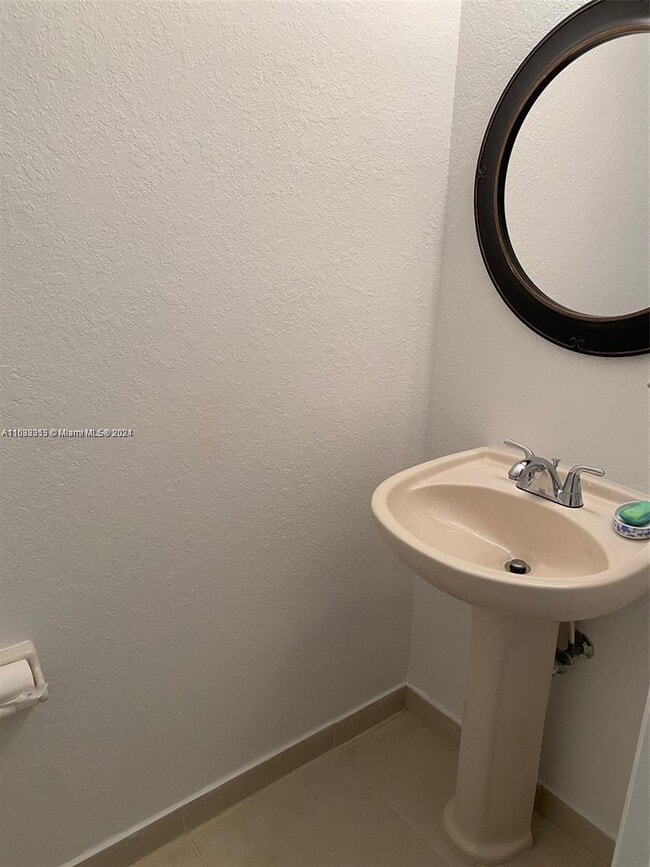 Building Photo - 11541 NW 79th Ln