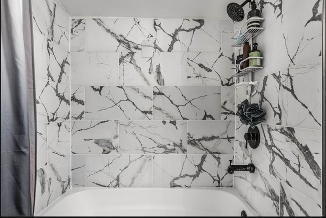 Building Photo - Newly Remolded Two Bedroom Home Located near 21st Street and Riverside Dr