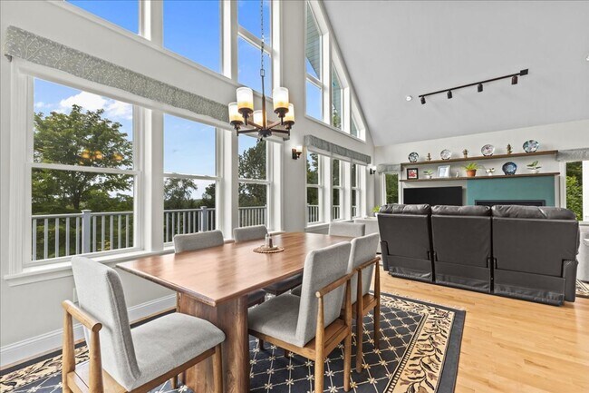 Building Photo - Contemporary with Gorgeous Views in Hinesburg, Vermont - Fully Furnished w/ Utilities Included