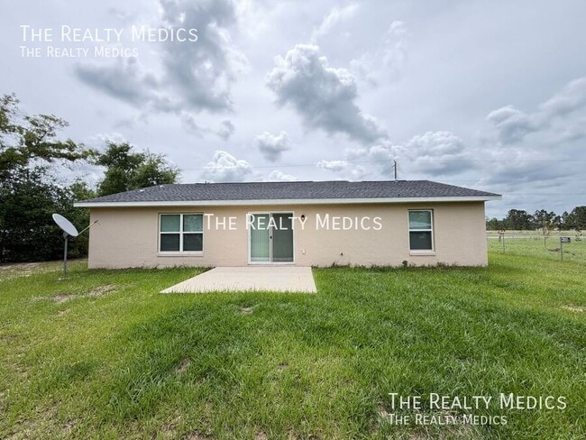 Building Photo - 85 Maple Dr