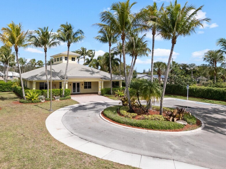 Building Photo - 6791 Lantern Key Dr