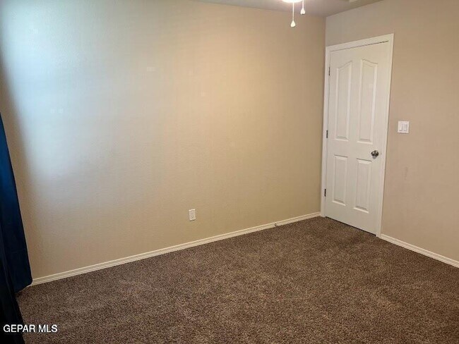 Building Photo - 7561 Red Cedar Dr