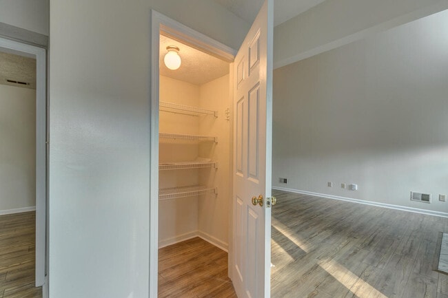 Building Photo - 3789 White Pine Dr