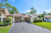 Building Photo - 12621 Shady Pines Ct