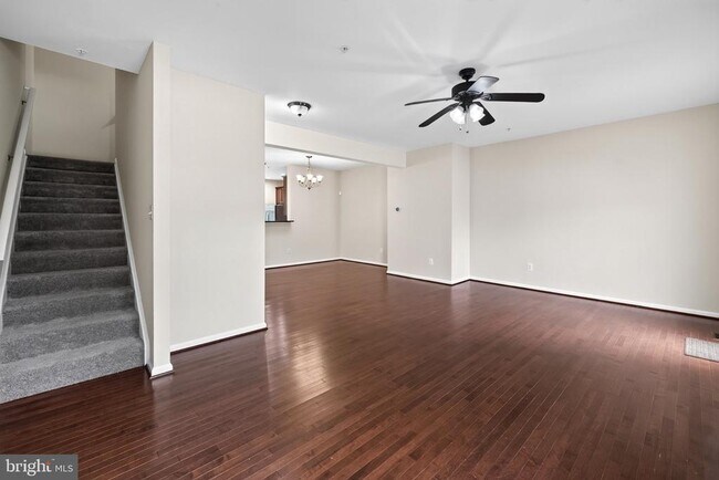 Building Photo - 10382 Lantern Ln